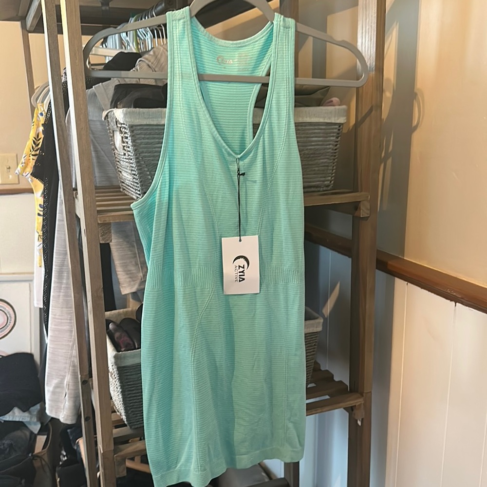 NWT ZYIA Copper Charged Tank